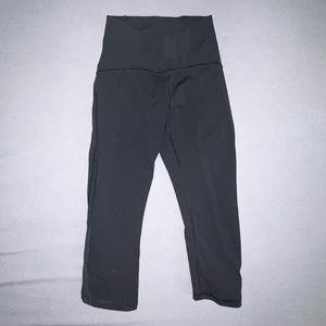 Lululemon cropped leggings with mesh